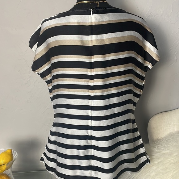 White House Black Market Silk Blouse - Picture 5 of 6